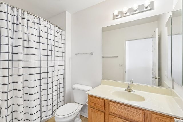 5241 W Galewood Avenue, Chicago, IL 60639