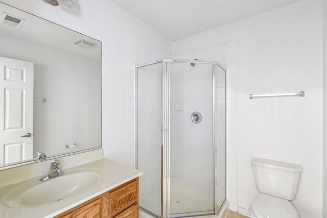 5241 W Galewood Avenue, Chicago, IL 60639