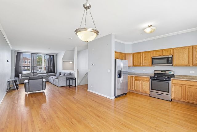 5241 W Galewood Avenue, Chicago, IL 60639