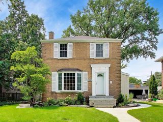 310 S Delphia Avenue, Park Ridge, IL 60068