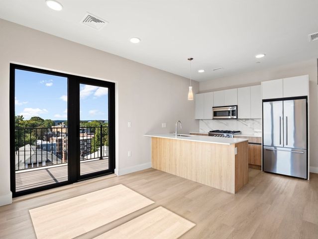 249 Corey Rd 401, Boston, MA 02135