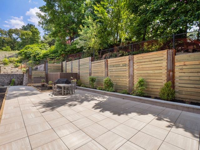 249 Corey Rd 401, Boston, MA 02135