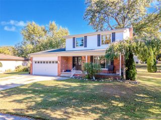 35408 Grayfield Drive, Sterling Heights, MI 48312