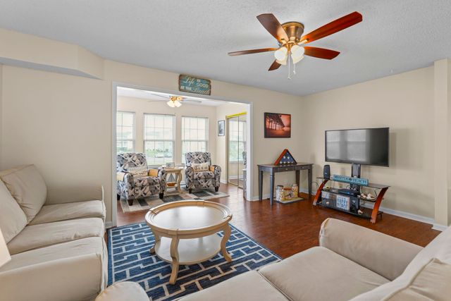 2268 Essex Dr Apt F, Surfside Beach, SC 29575