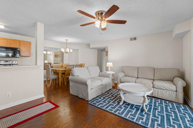 2268 Essex Dr Apt F, Surfside Beach, SC 29575