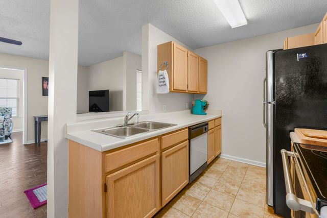 2268 Essex Dr Apt F, Surfside Beach, SC 29575