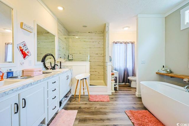 4458 Old Buck Creek Rd., Longs, SC 29568