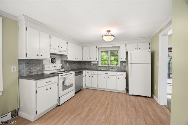 59 Old Croton Rd, Raritan Twp., NJ 08822