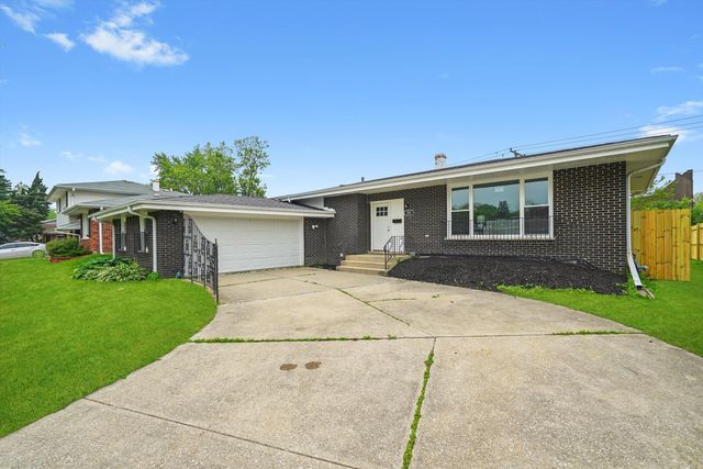243 S Walnut Street, Glenwood, IL 60425