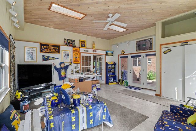 20759 Carpenter Drive, Battle Creek, MI 49017