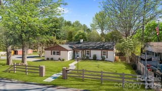 1722 Hartford Drive, Gastonia, NC 28052