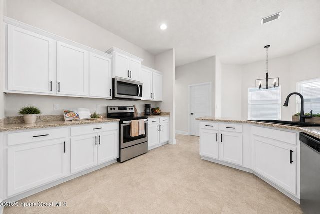 526 J A Bombardier Boulevard SW, Palm Bay, FL 32908