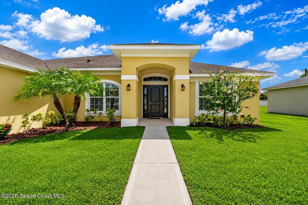 526 J A Bombardier Boulevard SW, Palm Bay, FL 32908