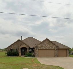 2107 E Sooner Road, Tuttle, OK 73089