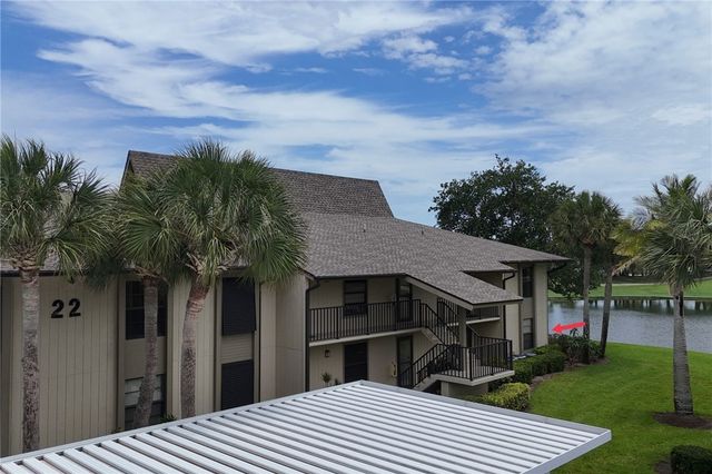 22 Plantation Drive 106, Vero Beach, FL 32966
