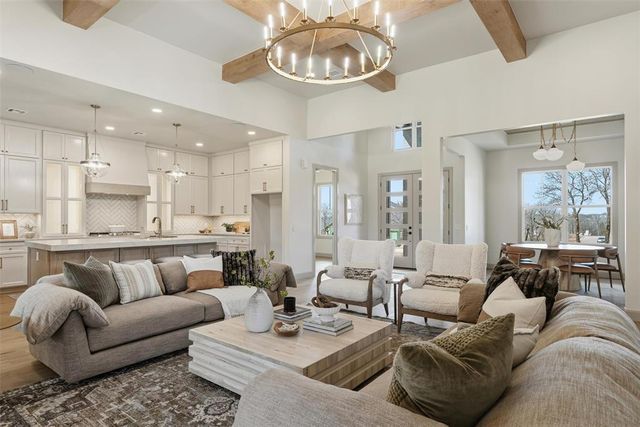 7901 Stagecoach Circle, Arcadia, OK 73007