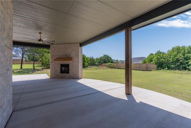 7901 Stagecoach Circle, Arcadia, OK 73007