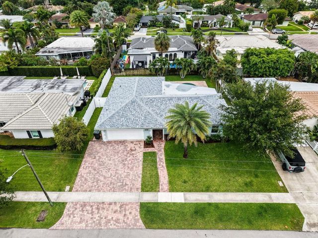 1041 SW 4th Street, Boca Raton, FL 33486