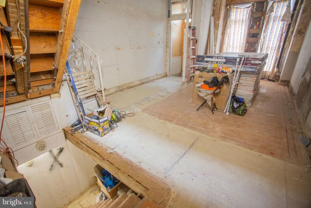2804 AUCHENTOROLY TER, Baltimore, MD 21217
