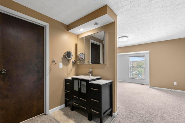 5107 Delancey Street, Columbus, OH 43220