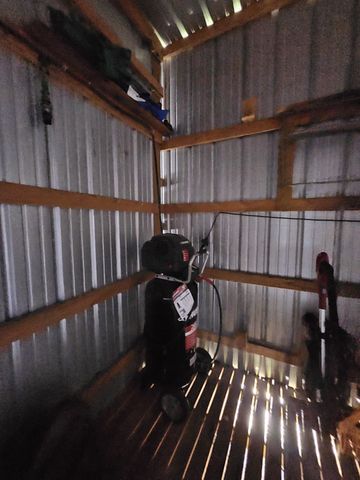 1008 Wc Pickett, Clifton, TN 38425