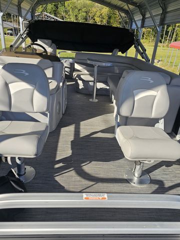 1008 Wc Pickett, Clifton, TN 38425