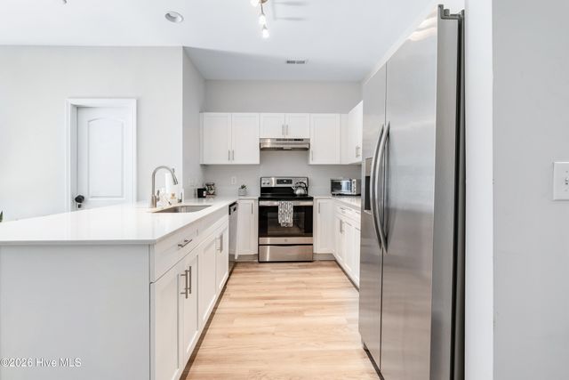 975 Downey Branch Lane, Wilmington, NC 28403