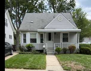 4437 Washington Street, Wayne, MI 48184