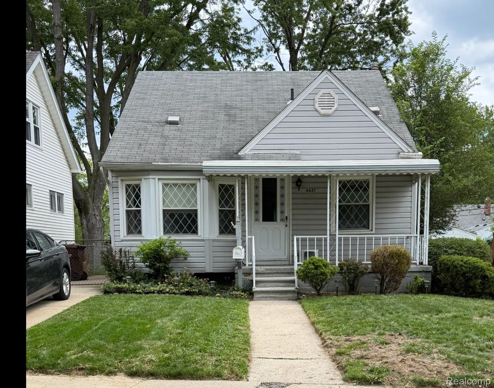 4437 Washington Street, Wayne, MI 48184