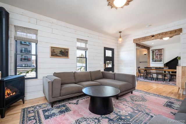 322 N 2nd Street, Grand Haven, MI 49417