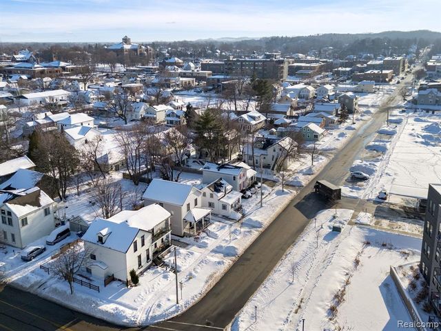 322 N 2nd Street, Grand Haven, MI 49417