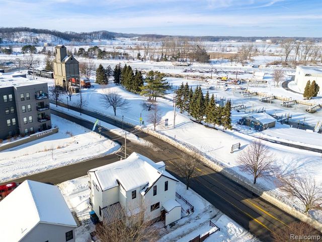 322 N 2nd Street, Grand Haven, MI 49417