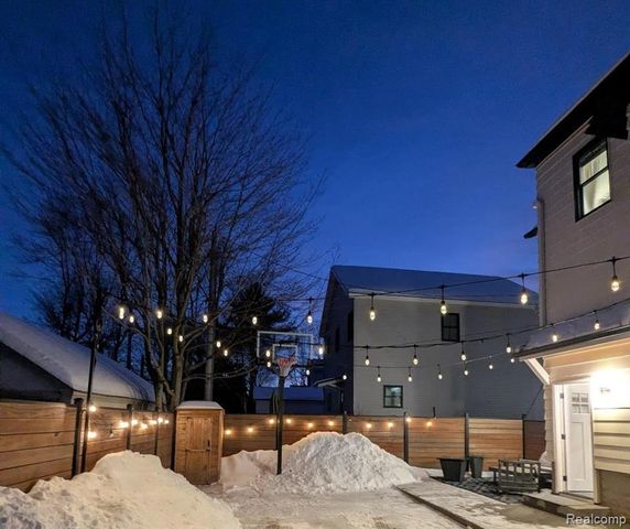 322 N 2nd Street, Grand Haven, MI 49417