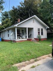 123 Green Court, Greensboro, NC 27407