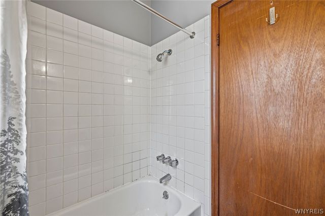 182 Lancaster Avenue, Buffalo, NY 14222