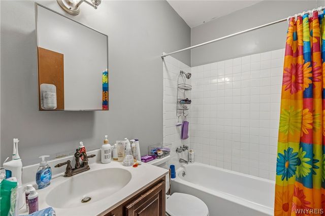 182 Lancaster Avenue, Buffalo, NY 14222