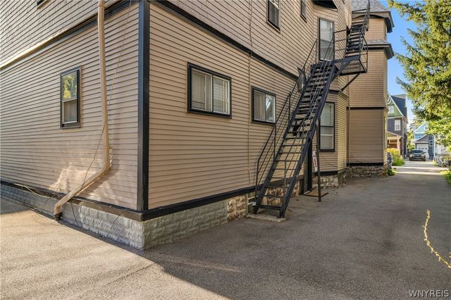 182 Lancaster Avenue, Buffalo, NY 14222
