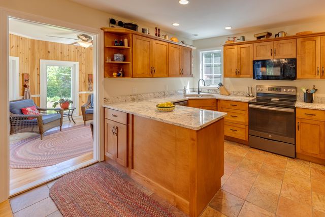 105 Loft Circle, Campton, NH 03223
