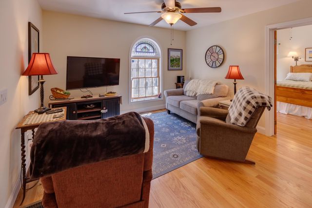 105 Loft Circle, Campton, NH 03223