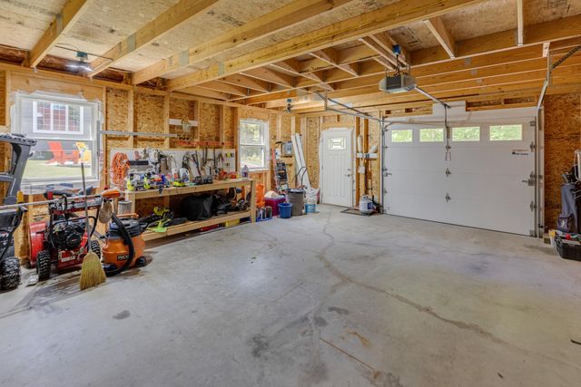 105 Loft Circle, Campton, NH 03223