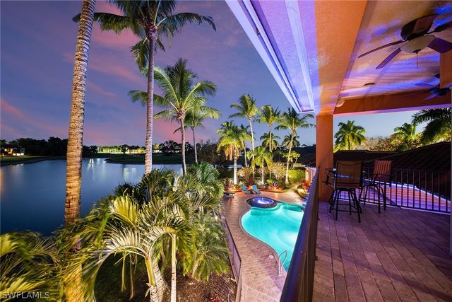 7542 Snead CT, Naples, FL 34113