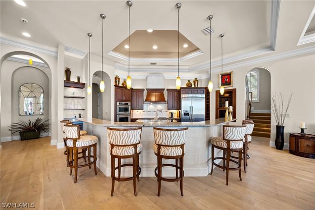 7542 Snead CT, Naples, FL 34113