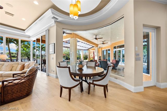 7542 Snead CT, Naples, FL 34113