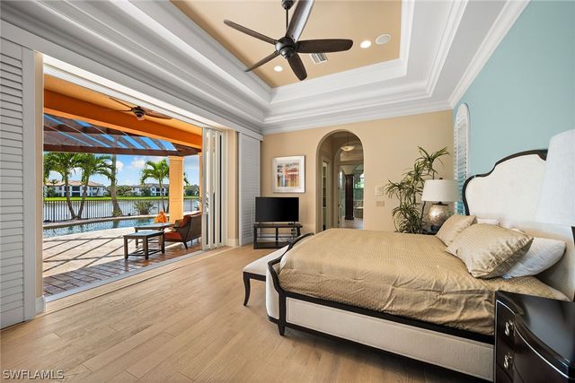 7542 Snead CT, Naples, FL 34113