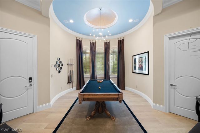 7542 Snead CT, Naples, FL 34113