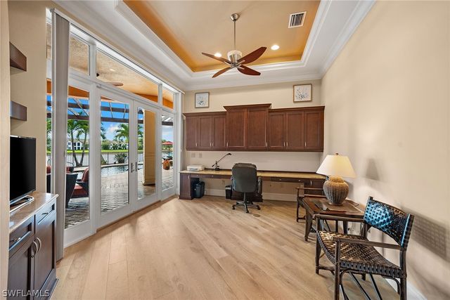 7542 Snead CT, Naples, FL 34113