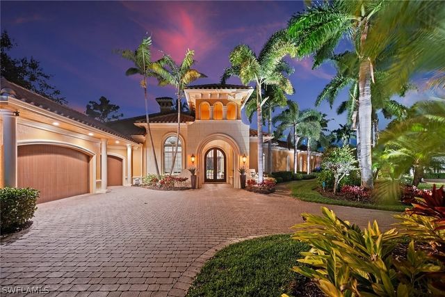 7542 Snead CT, Naples, FL 34113