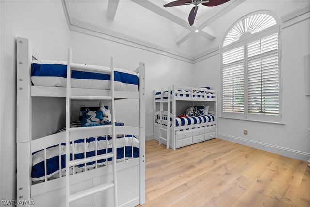 7542 Snead CT, Naples, FL 34113