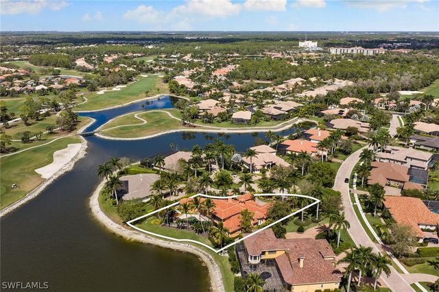 7542 Snead CT, Naples, FL 34113