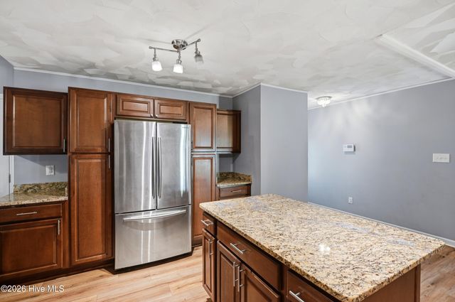 715 Stonewall Avenue, Jacksonville, NC 28540